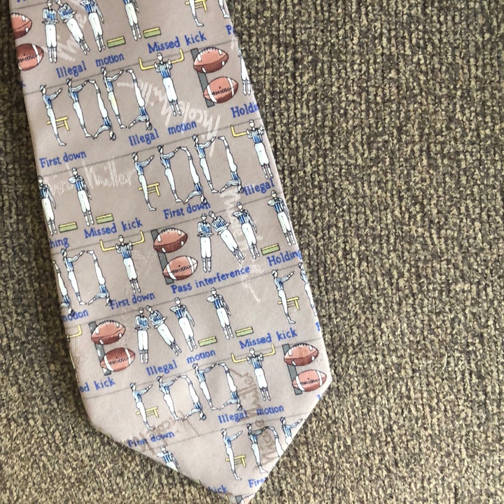 Vintage Nicole Miller football tie